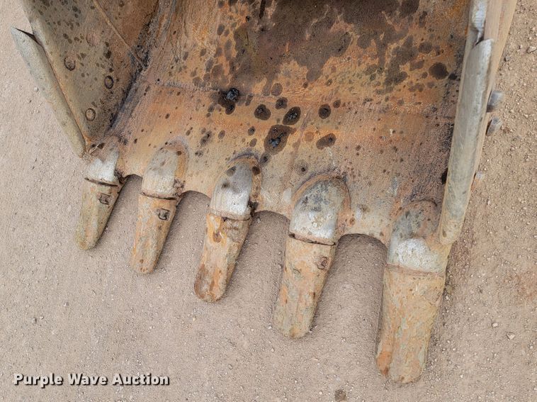 image for item JG9828 1996 Komatsu PC200LC-6LC  excavator