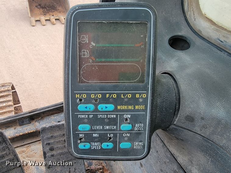 image for item JG9828 1996 Komatsu PC200LC-6LC  excavator