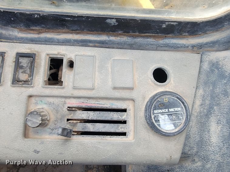 image for item JG9828 1996 Komatsu PC200LC-6LC  excavator