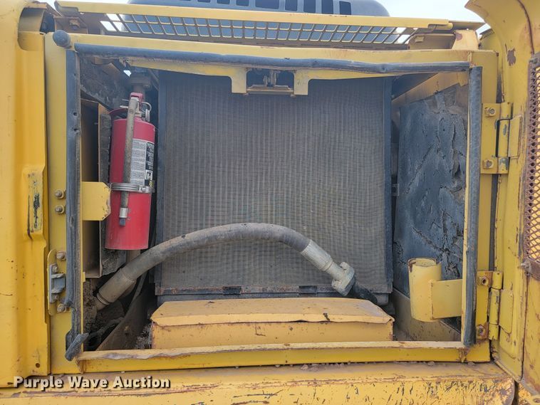 image for item JG9828 1996 Komatsu PC200LC-6LC  excavator