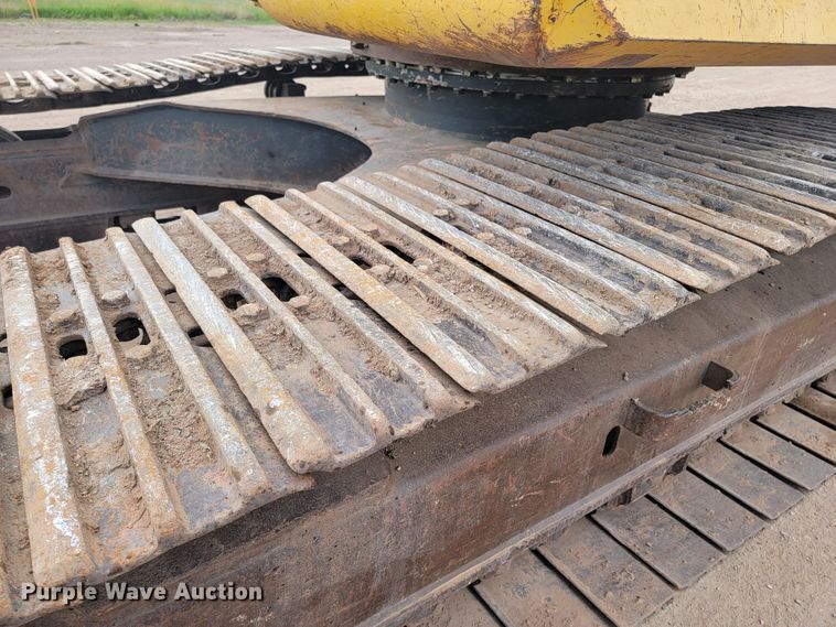 image for item JG9828 1996 Komatsu PC200LC-6LC  excavator