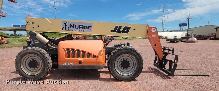 image for item JG9866 2009 JLG G9-43A  telehandler