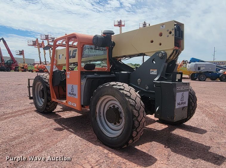 image for item JG9866 2009 JLG G9-43A  telehandler