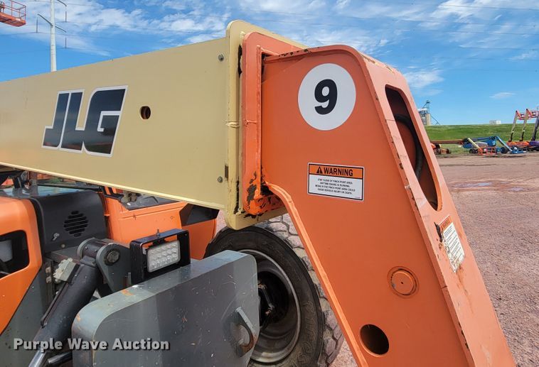 image for item JG9866 2009 JLG G9-43A  telehandler