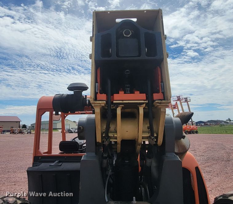 image for item JG9866 2009 JLG G9-43A  telehandler