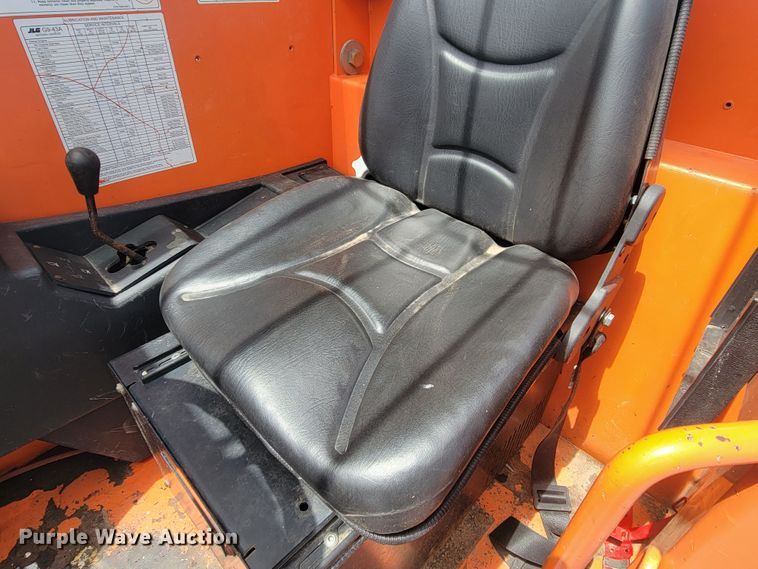 image for item JG9866 2009 JLG G9-43A  telehandler