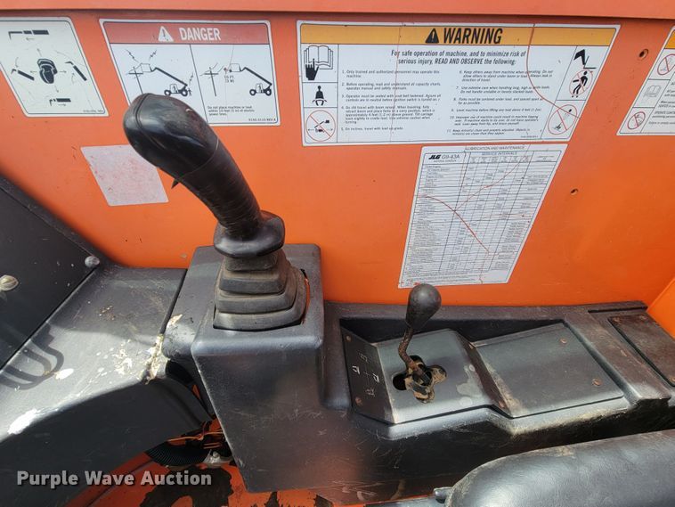image for item JG9866 2009 JLG G9-43A  telehandler