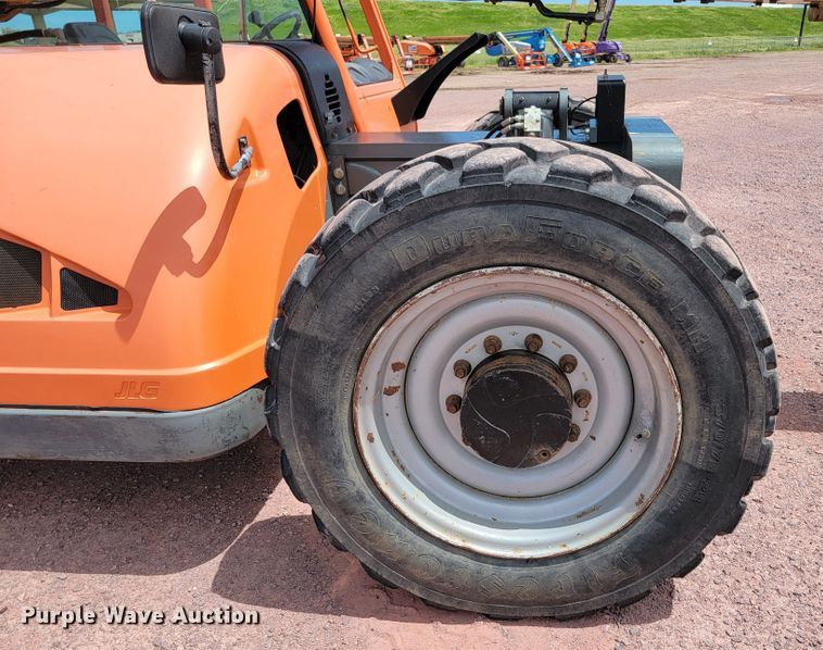 image for item JG9866 2009 JLG G9-43A  telehandler