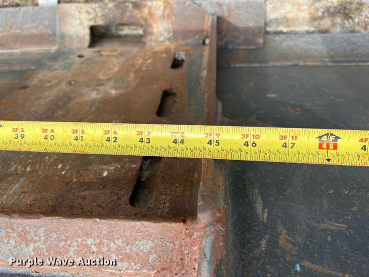 image for item JM9291 Bobcat 88 HD C/I  skid steer bucket