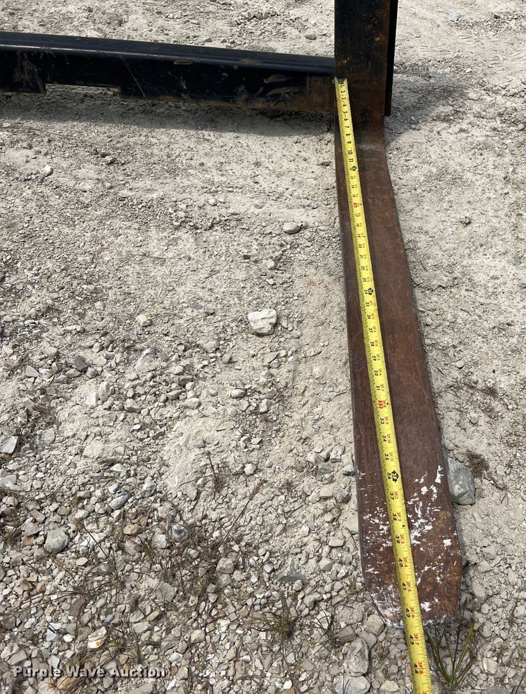 image for item JM9299 2007 Bobcat T300  skid steer loader