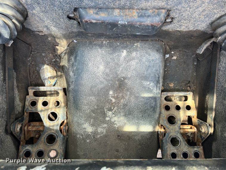 image for item JM9299 2007 Bobcat T300  skid steer loader