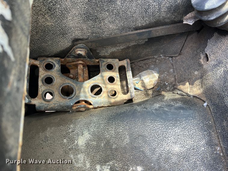 image for item JM9299 2007 Bobcat T300  skid steer loader