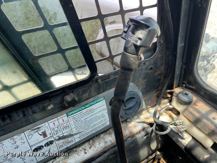 image for item JM9299 2007 Bobcat T300  skid steer loader