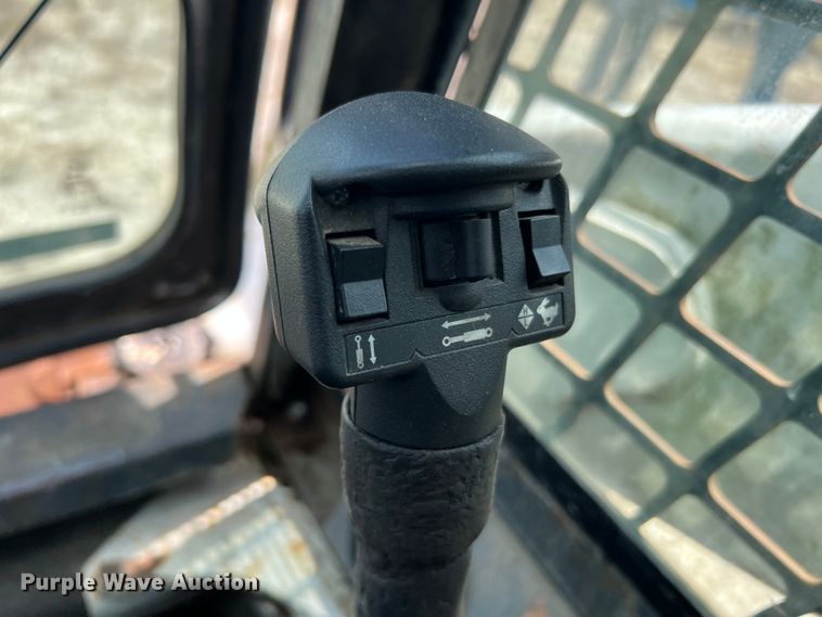 image for item JM9299 2007 Bobcat T300  skid steer loader