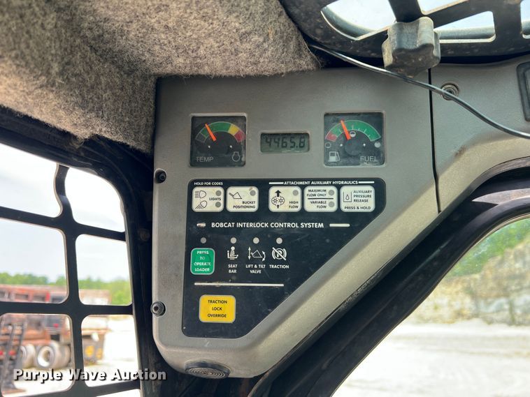 image for item JM9299 2007 Bobcat T300  skid steer loader