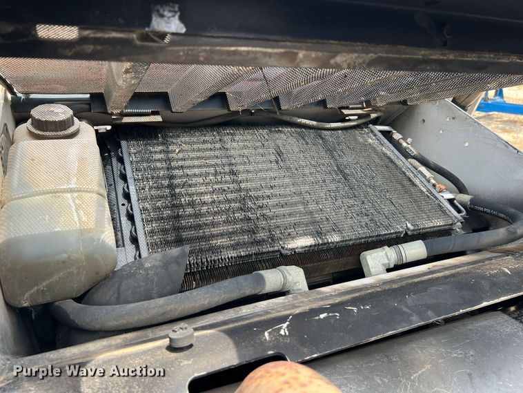 image for item JM9299 2007 Bobcat T300  skid steer loader