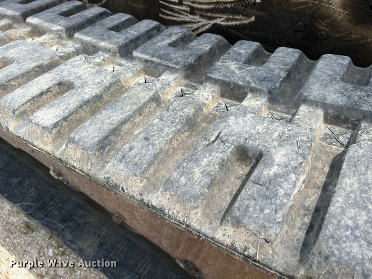 image for item JM9299 2007 Bobcat T300  skid steer loader