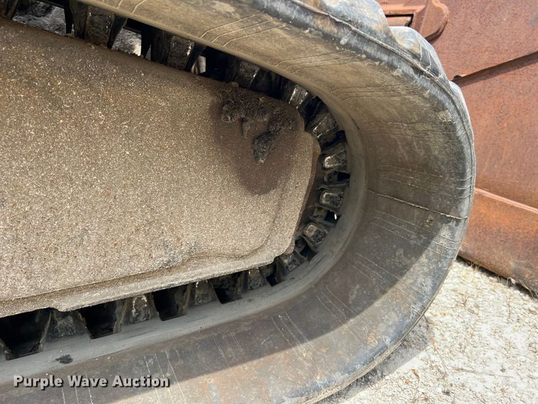 image for item JM9299 2007 Bobcat T300  skid steer loader