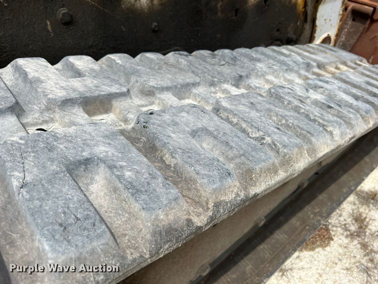 image for item JM9299 2007 Bobcat T300  skid steer loader