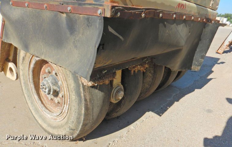 image for item JS9018 2007 Ingersoll Rand PT125R  pneumatic roller