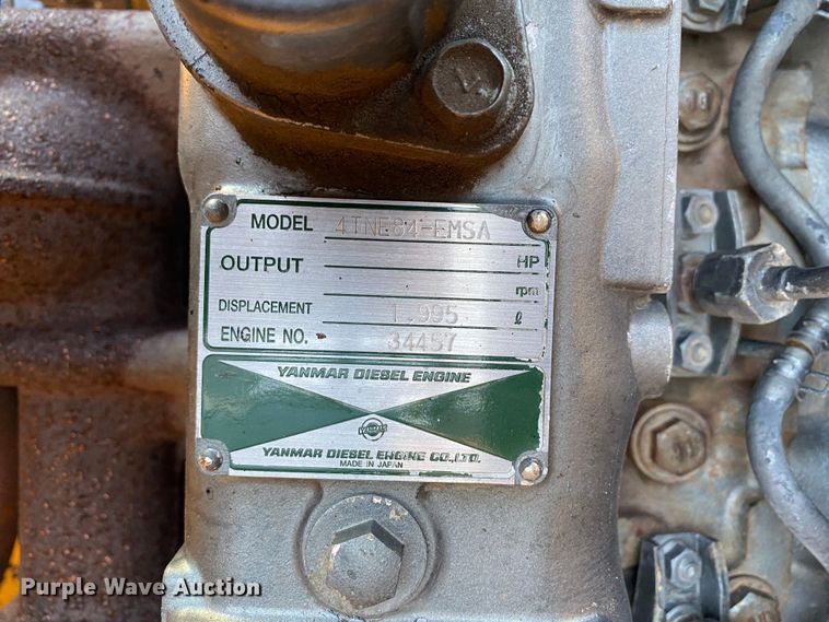 image for item JU9265 2001 Mustang 2042  skid steer loader