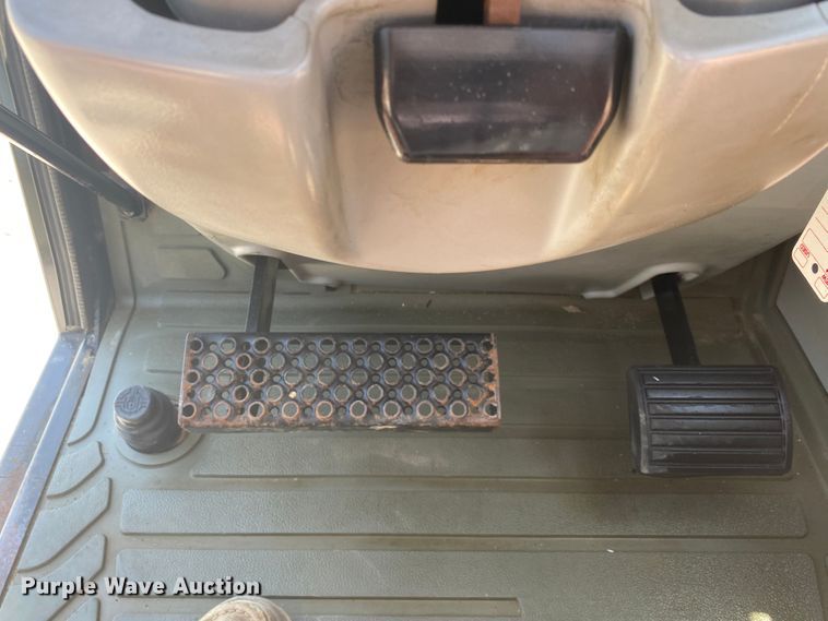 image for item JU9271 2005 Caterpillar TH560B  telehandler