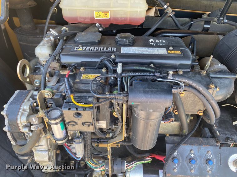 image for item JU9271 2005 Caterpillar TH560B  telehandler