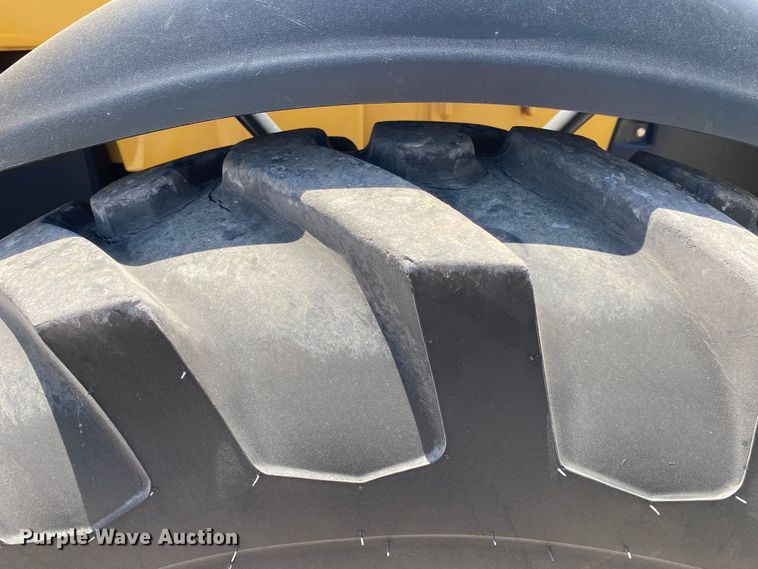 image for item JU9271 2005 Caterpillar TH560B  telehandler