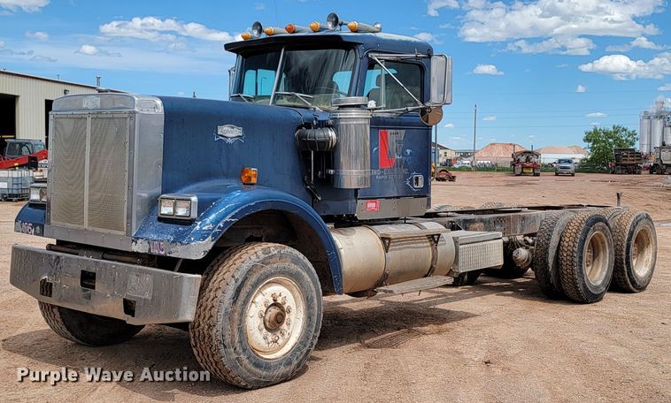 image for item KA9318 1985 Volvo White Autocar AT Westport  truck cab and chassis