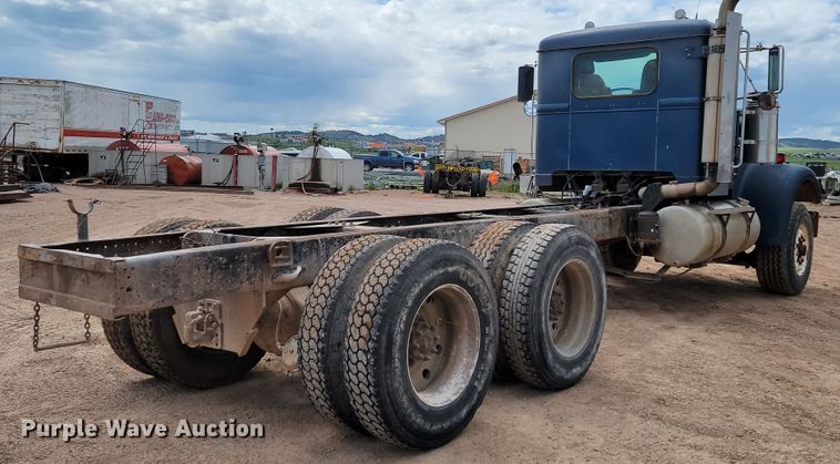 image for item KA9318 1985 Volvo White Autocar AT Westport  truck cab and chassis