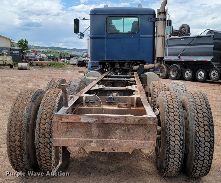 image for item KA9318 1985 Volvo White Autocar AT Westport  truck cab and chassis