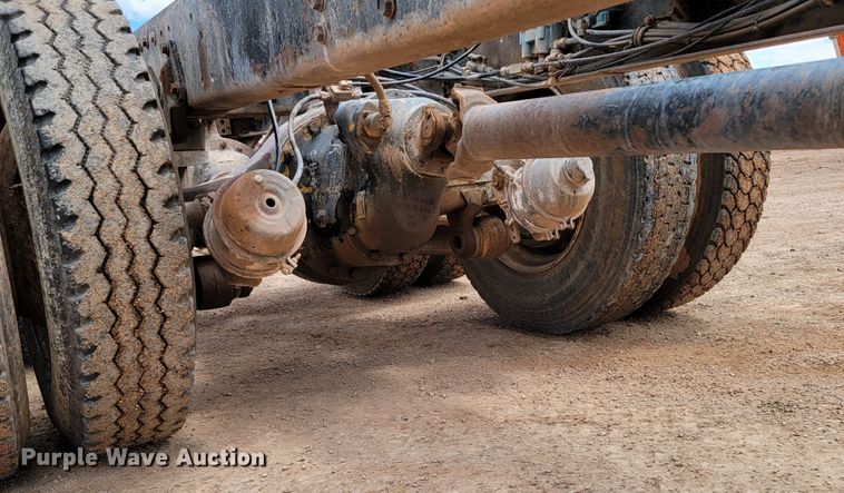 image for item KA9318 1985 Volvo White Autocar AT Westport  truck cab and chassis