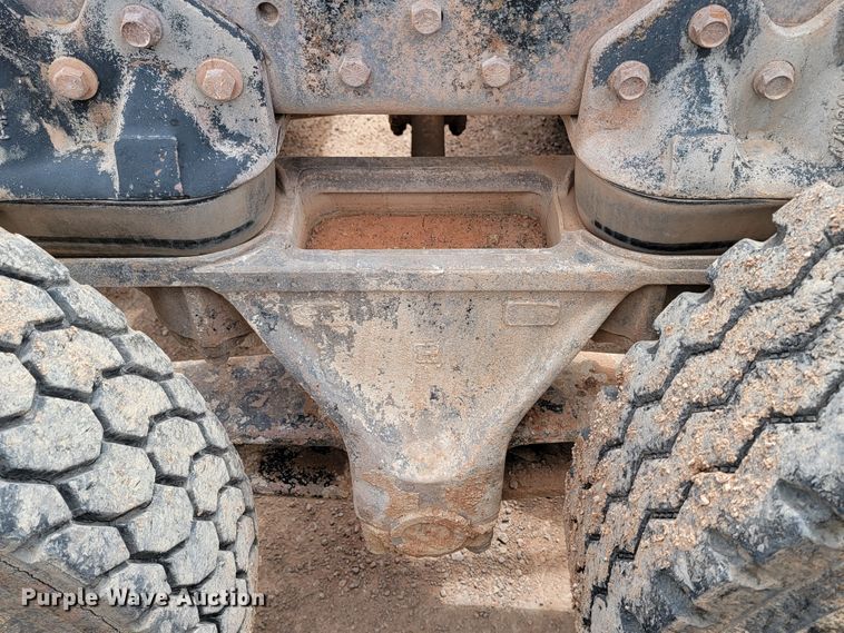 image for item KA9318 1985 Volvo White Autocar AT Westport  truck cab and chassis