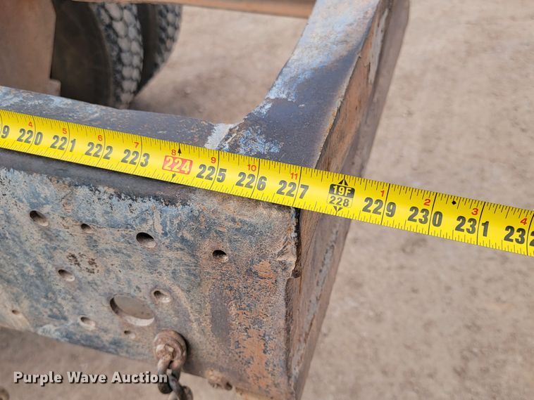 image for item KA9318 1985 Volvo White Autocar AT Westport  truck cab and chassis