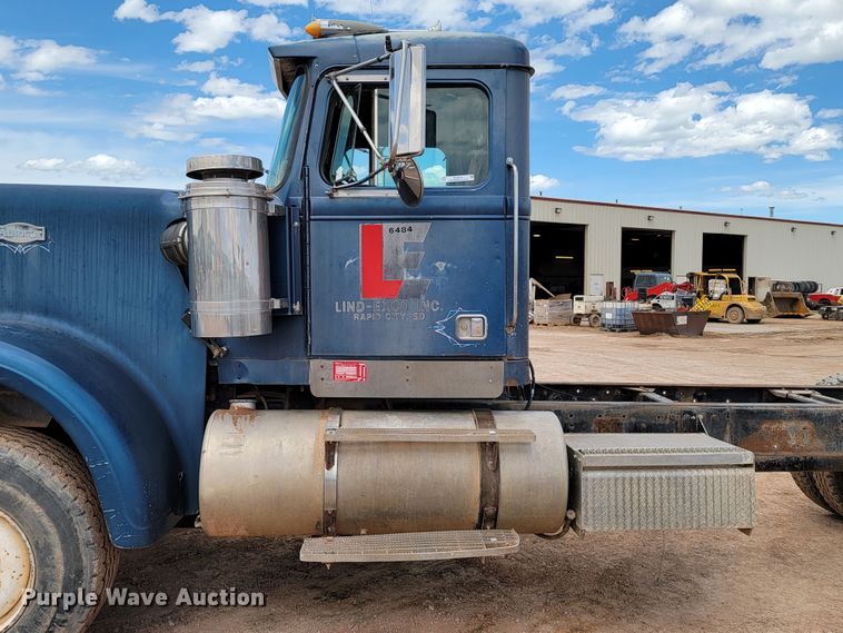 image for item KA9318 1985 Volvo White Autocar AT Westport  truck cab and chassis