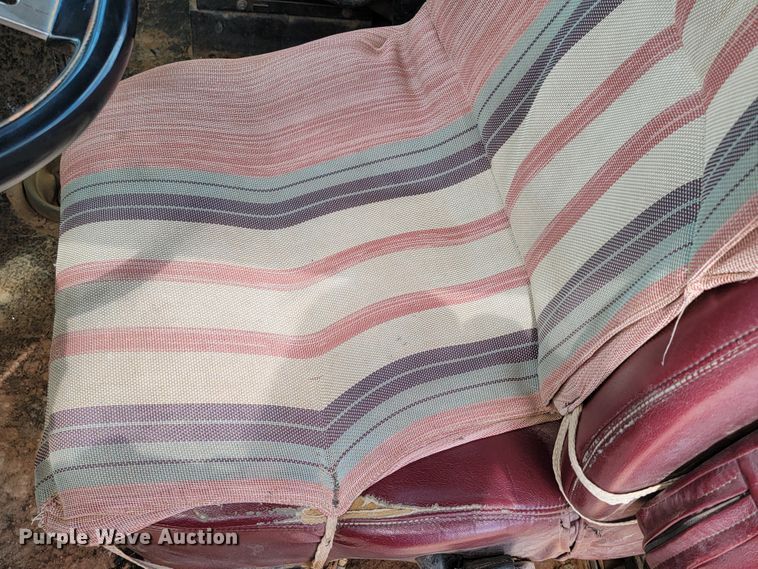 image for item KA9318 1985 Volvo White Autocar AT Westport  truck cab and chassis