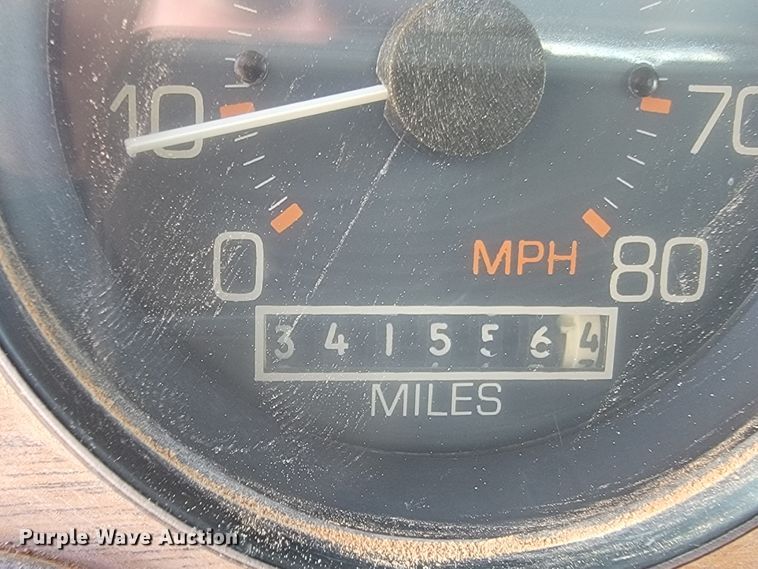 image for item KA9318 1985 Volvo White Autocar AT Westport  truck cab and chassis