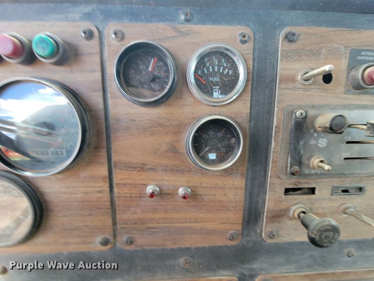 image for item KA9318 1985 Volvo White Autocar AT Westport  truck cab and chassis