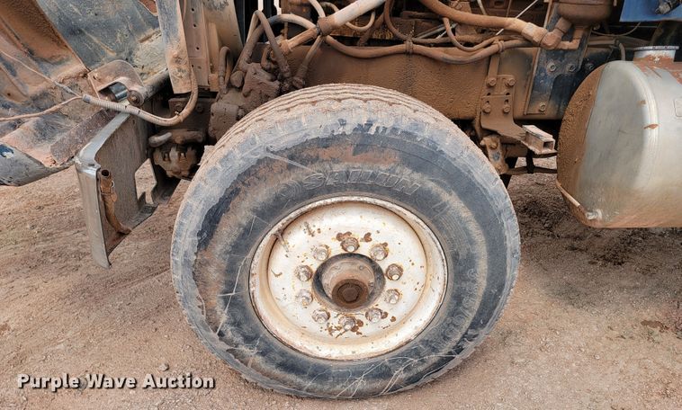 image for item KA9318 1985 Volvo White Autocar AT Westport  truck cab and chassis