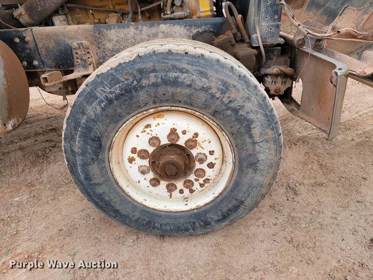 image for item KA9318 1985 Volvo White Autocar AT Westport  truck cab and chassis