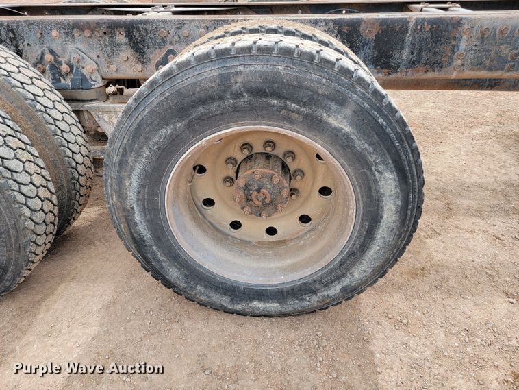 image for item KA9318 1985 Volvo White Autocar AT Westport  truck cab and chassis