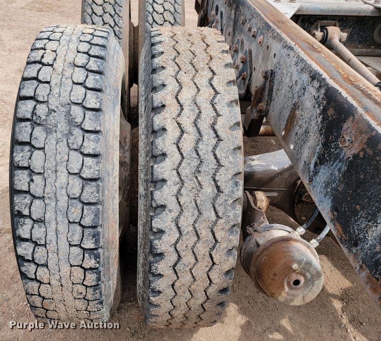 image for item KA9318 1985 Volvo White Autocar AT Westport  truck cab and chassis