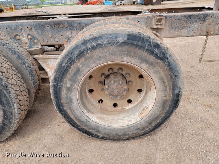 image for item KA9318 1985 Volvo White Autocar AT Westport  truck cab and chassis