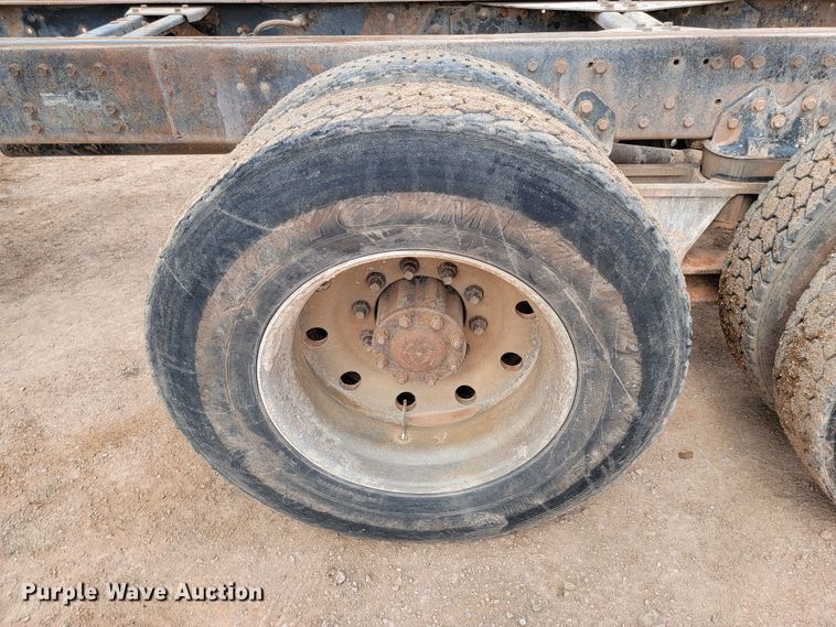 image for item KA9318 1985 Volvo White Autocar AT Westport  truck cab and chassis