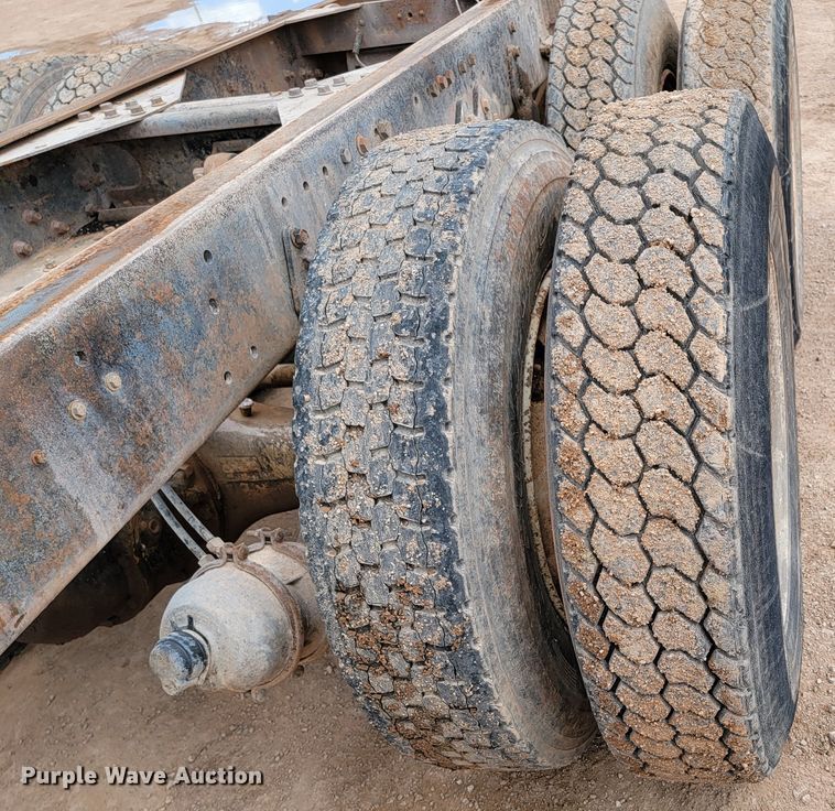 image for item KA9318 1985 Volvo White Autocar AT Westport  truck cab and chassis