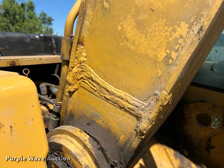 image for item KC9839 1999 Caterpillar 322BL  long reach excavator