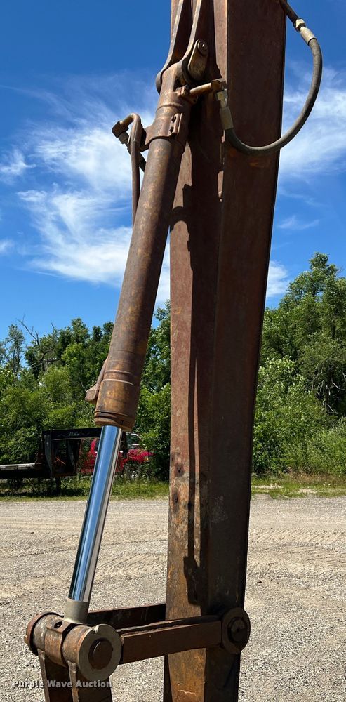 image for item KC9839 1999 Caterpillar 322BL  long reach excavator