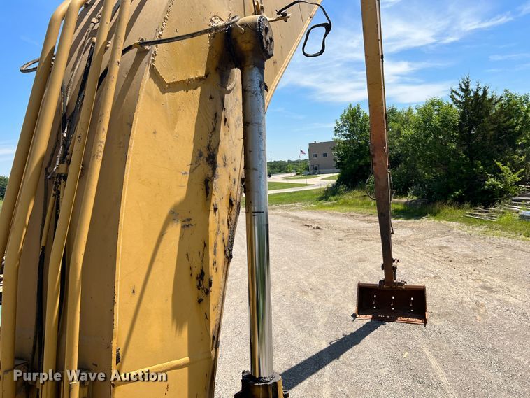 image for item KC9839 1999 Caterpillar 322BL  long reach excavator