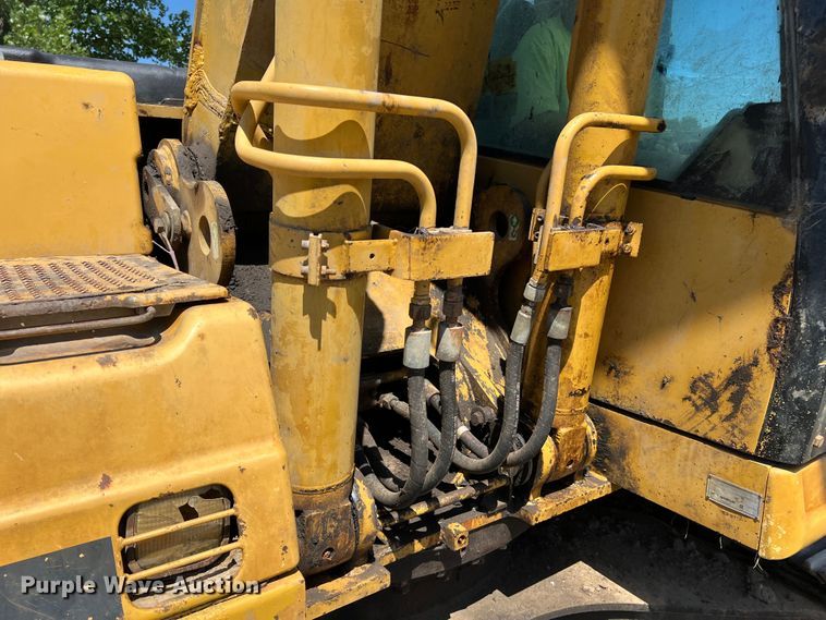 image for item KC9839 1999 Caterpillar 322BL  long reach excavator