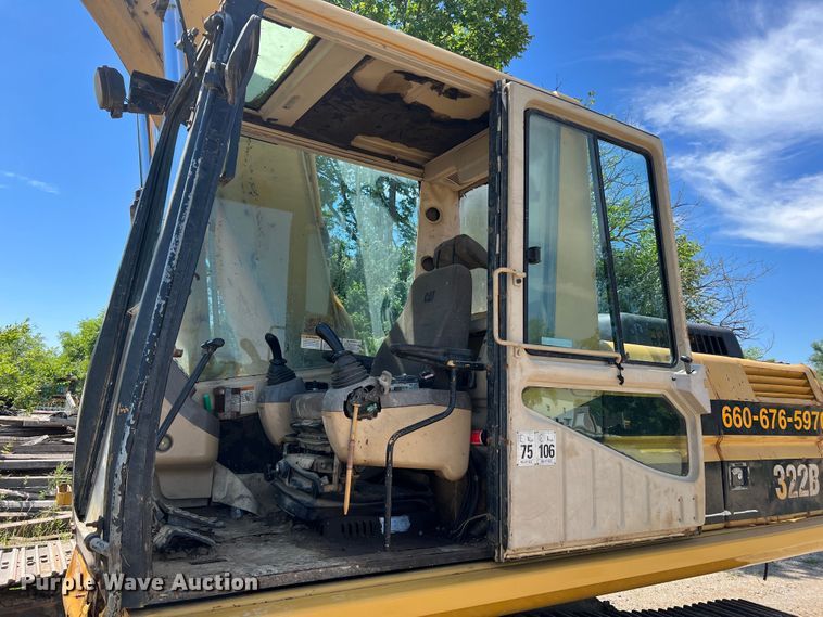 image for item KC9839 1999 Caterpillar 322BL  long reach excavator